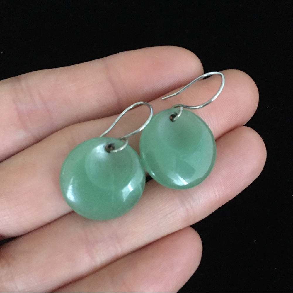 Vintage Green Stone Dangle Earrings - Picture 5 of 6
